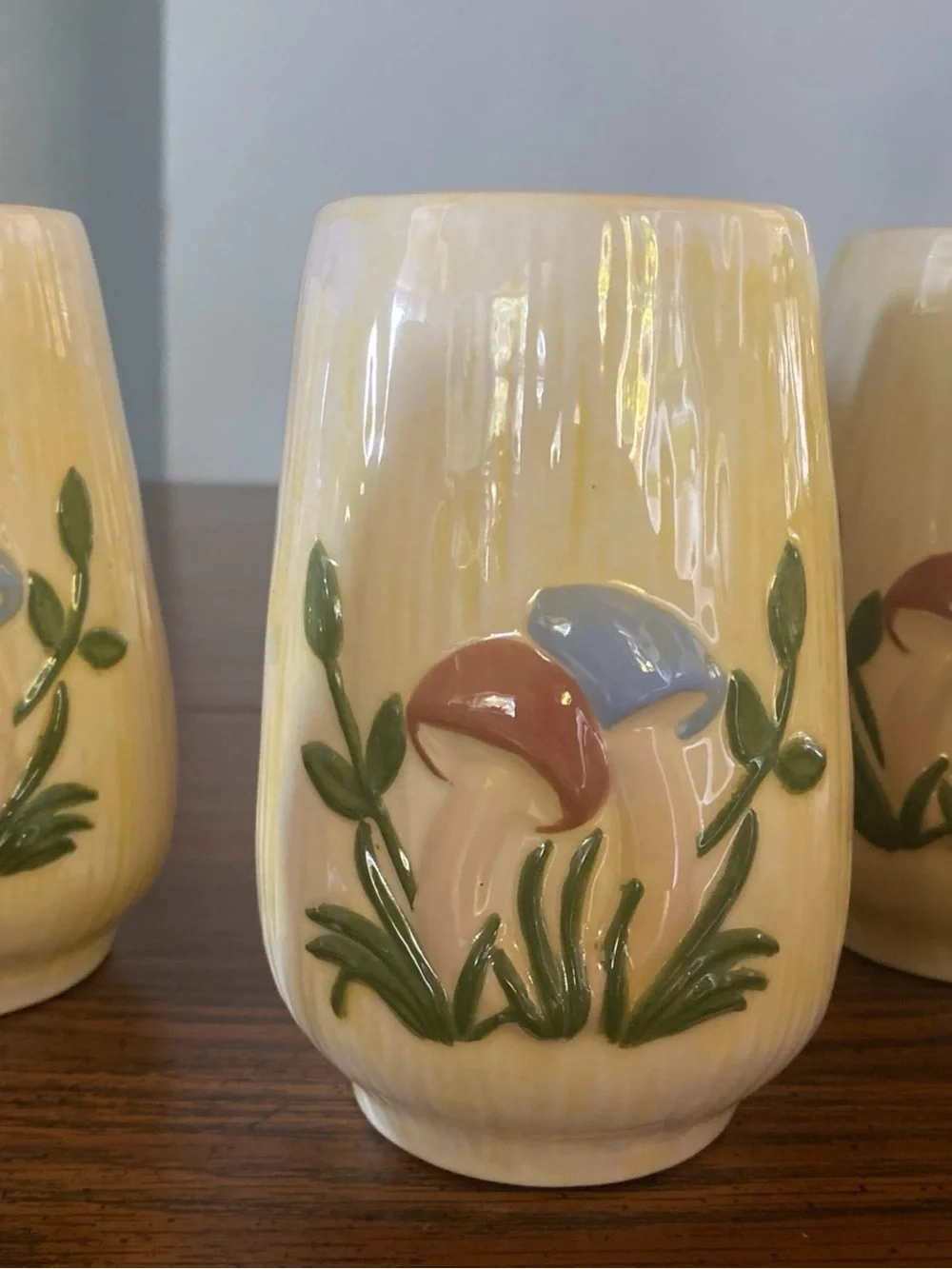RARE Vintage 1970s Arnel's Ceramic Mushroom Tumblers - Set of 5 Yellow with Blue